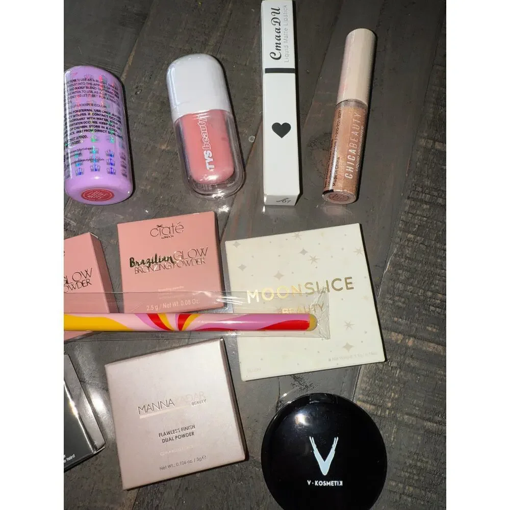 Makeup Beauty Resellers Lot - 14 NEW Deluxe Travel Size‎ Items
